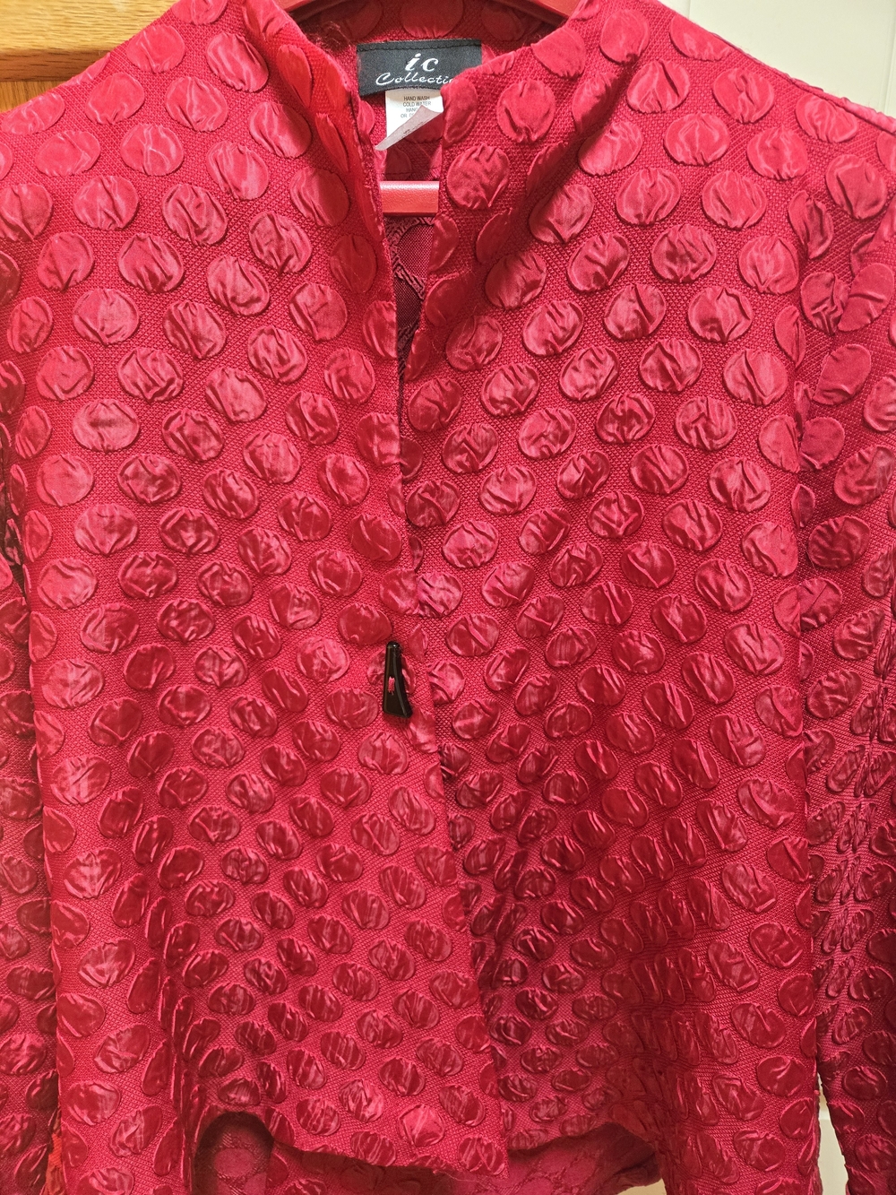 ic Collection Women's Red Textured Jacket